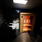 דירה La Gold Wellness Jacuzzi & Sauna סרה