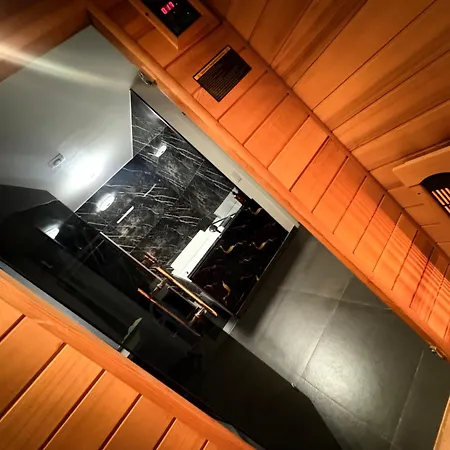 Appartement La Gold Wellness Jacuzzi & Sauna *